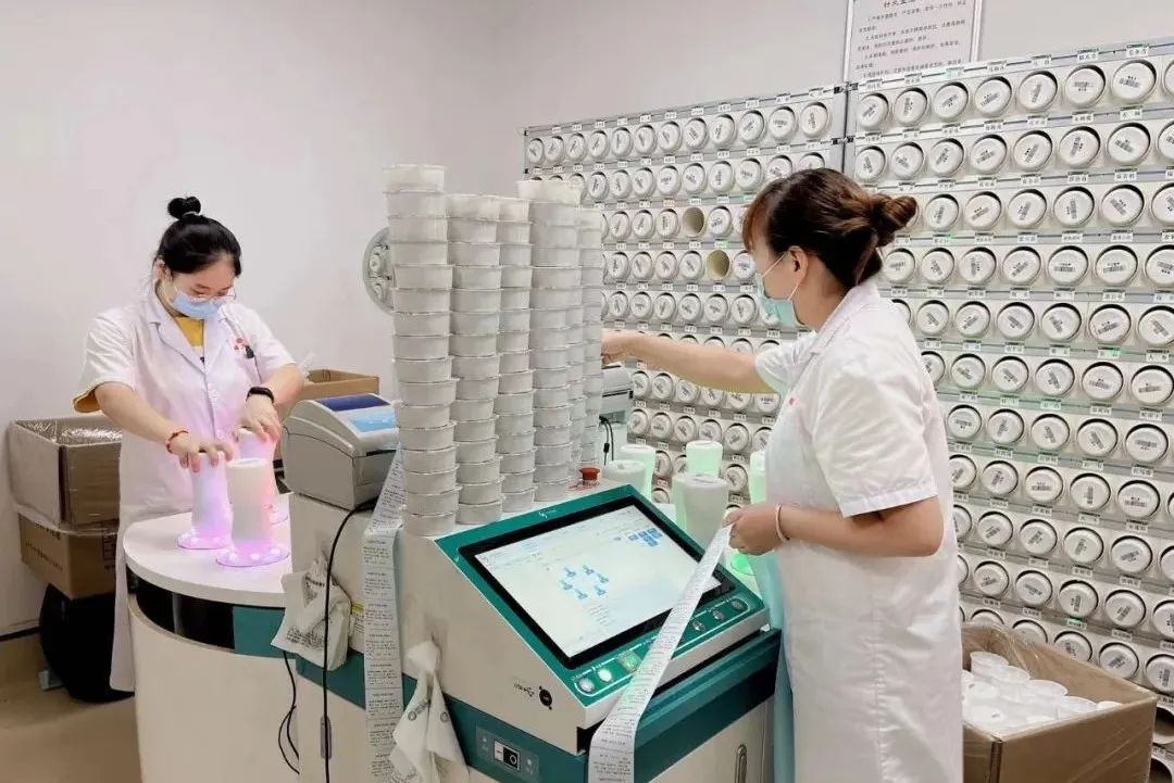 【抗疫一線】大疫當前，義不容辭，宇亨智能“流動應急智能中藥房”助力成都抗疫！